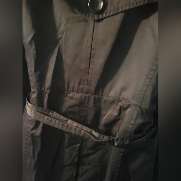 Micheal Kors Women's Belted Polyester Removalable insert coat/jacket Size PM - Picture 11 of 13